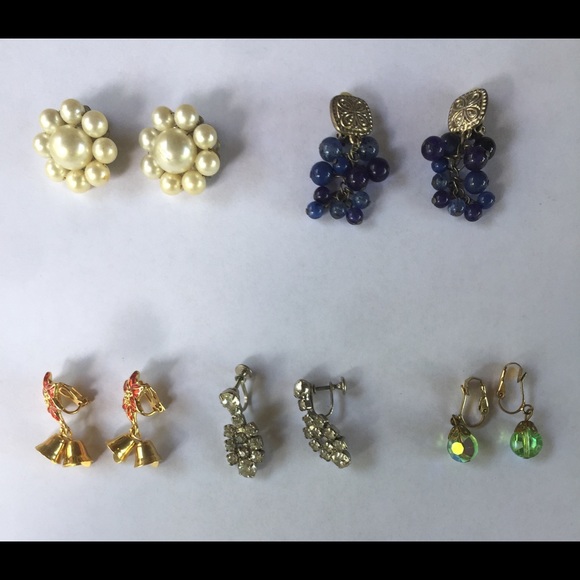 Costume Earings - Picture 1 of 1